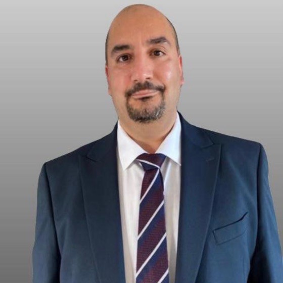 Portrait of Dr Yameen Qureshi